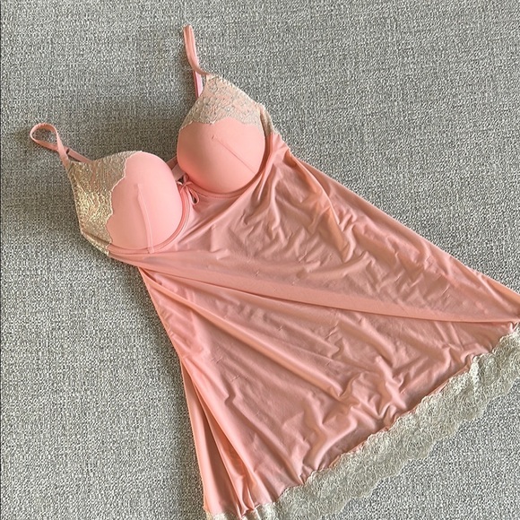 Pink and Cream Chemise with Spaghetti Straps and Sheen - Picture 1 of 2